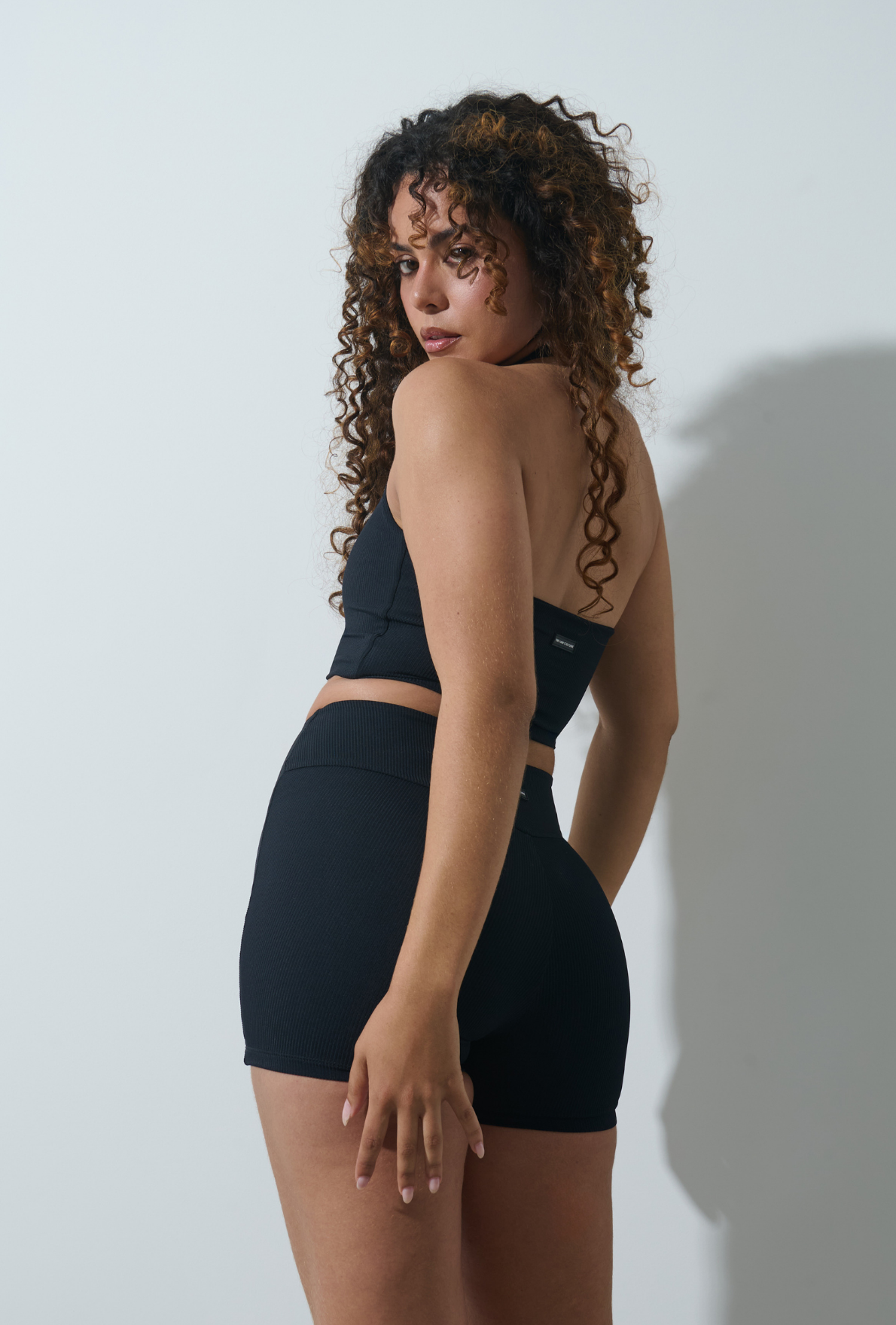 Nazzar Fit Black Velvet Ribbed One‑Shoulder Cropped Top