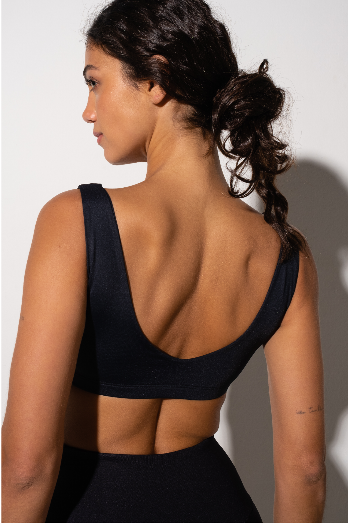 Nazzar Fit Skin Fresh Dark Coffee Crop Top